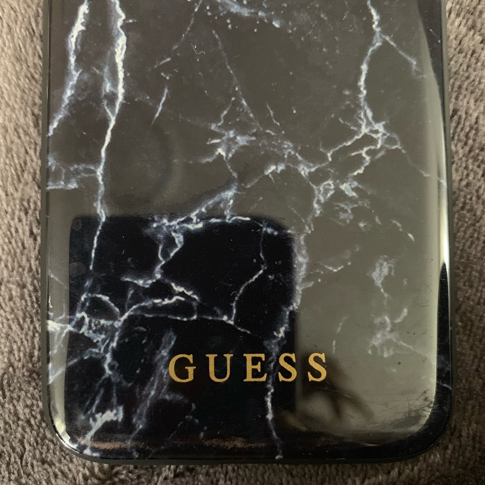 iPhone 8 case - Picture 2 of 4